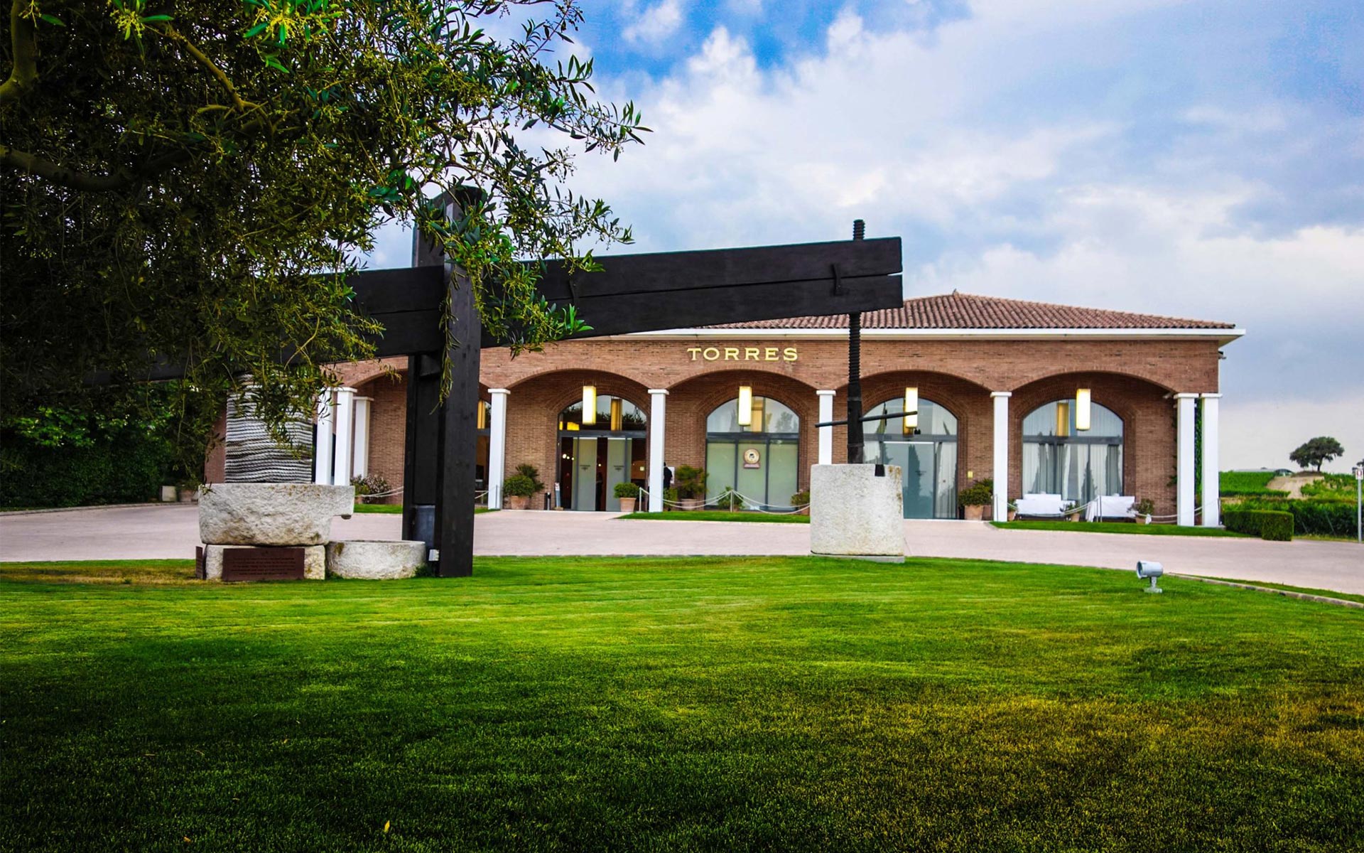 Prefabricación y montaje de tuberías y colocación de colectores y válvulas Preymontub SL